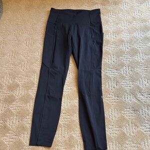 lululemon athletica Black Leggings size 4 w/side pockets